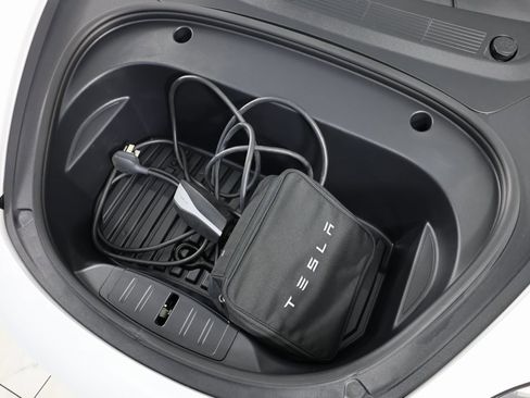 Used 2022 Tesla Model 3 Long Range image 16