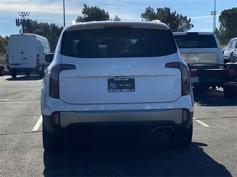 Used 2025 Kia Telluride EX image 6