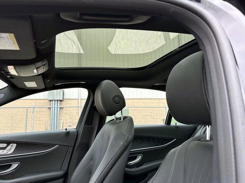 Used 2022 Mercedes-Benz E 450 4MATIC Sedan image 21