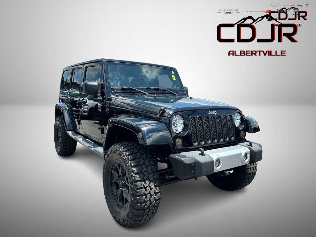 Used 2014 Jeep Wrangler Unlimited Sahara w/ Connectivity Group AWD/4WD image 1