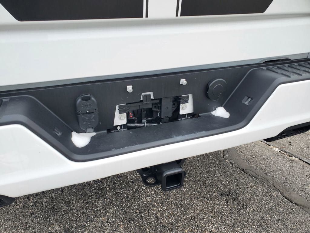 New 2026 Chevrolet Silverado 1500 RST w/ Rally Edition AWD/4WD image 8