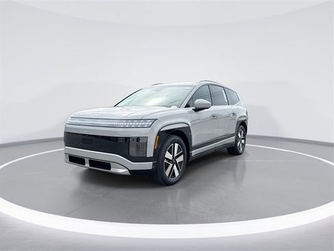 New 2026 Hyundai Ioniq 9 SEL image 4