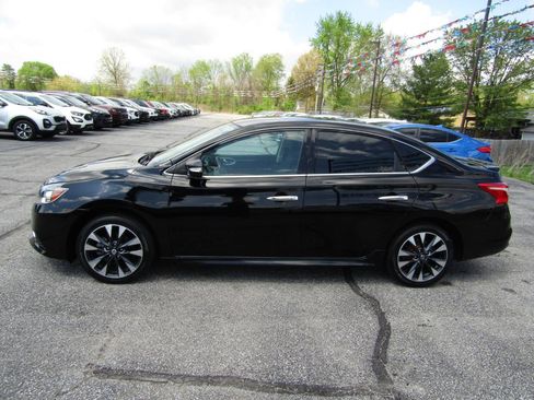 Used 2019 Nissan Sentra SR FWD image 4