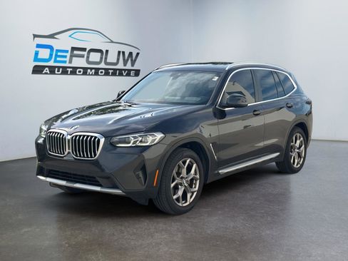 Used 2022 BMW X3 xDrive30i w/ Premium Package 2 (ZPA) AWD/4WD image 7