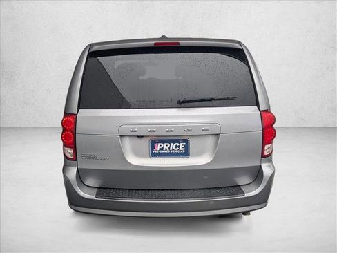 Used 2015 Dodge Grand Caravan SXT image 6