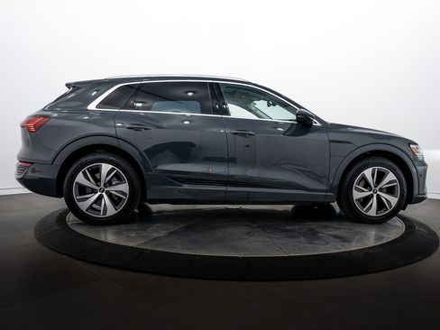Certified 2024 Audi Q8 e-tron Premium Plus w/ Premium Plus Package AWD/4WD image 3