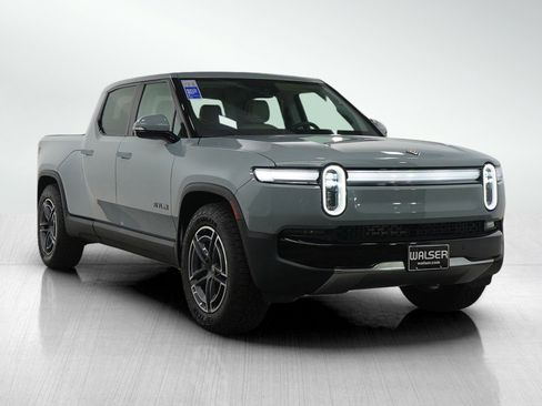 Used 2025 Rivian R1T Adventure image 7