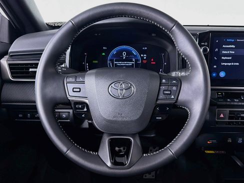 Used 2025 Toyota Camry SE w/ Multimedia Upgrade Package FWD image 18