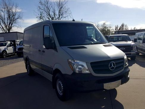 Used 2014 Mercedes-Benz Sprinter 2500 image 5
