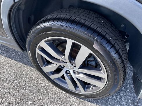 Used 2017 Honda Pilot Touring image 30