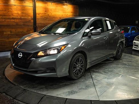 Used 2025 Nissan Leaf S image 2