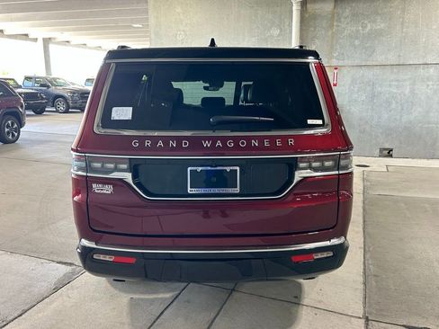 Used 2024 Jeep Grand Wagoneer Series I image 4