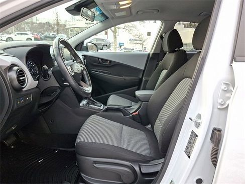 Used 2019 Hyundai Kona SEL image 13