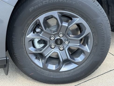 New 2025 Ford Maverick XLT w/ XLT Luxury Package image 32