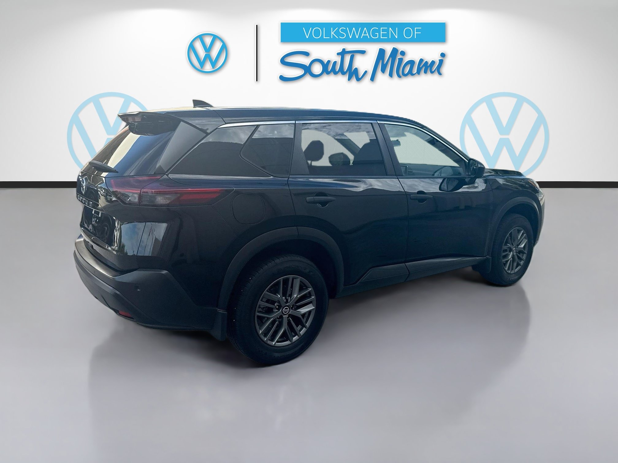 Used 2021 Nissan Rogue S FWD image 7