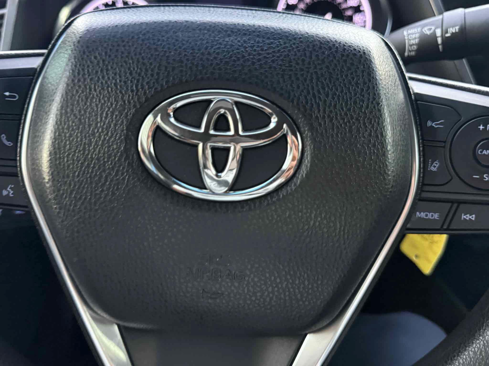 Used 2020 Toyota Camry LE w/ Carpet Mat Package FWD image 94