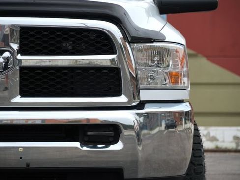 Used 2018 RAM 2500 Tradesman w/ Chrome Appearance Group AWD/4WD image 6