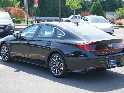 Used 2023 Hyundai Sonata Limited w/ Cargo Package FWD image 7