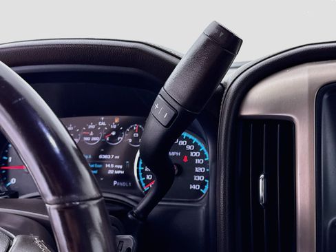 Used 2018 GMC Sierra 2500 Denali w/ Duramax Plus Package AWD/4WD image 19