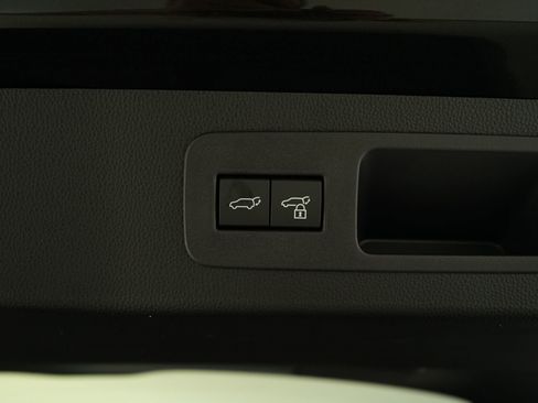 Used 2026 Lexus LX 600 4WD w/ Luxury Package image 36