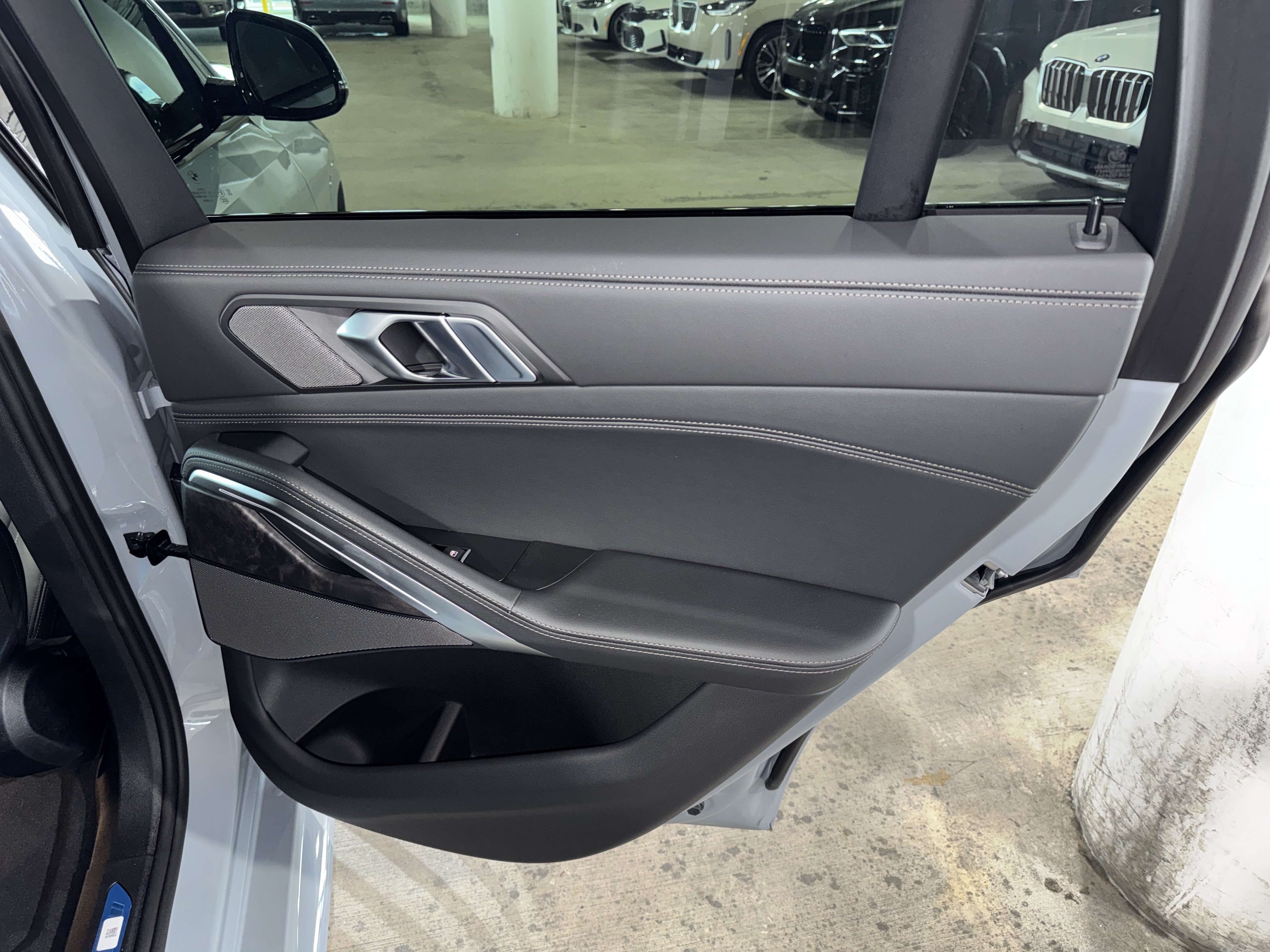 New 2027 BMW X6 xDrive40i AWD/4WD image 10