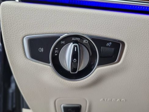 Used 2018 Mercedes-Benz E 300 image 33