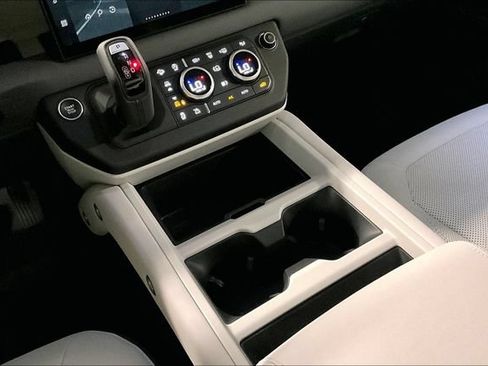 Certified 2025 Land Rover Defender 110 S AWD/4WD image 19