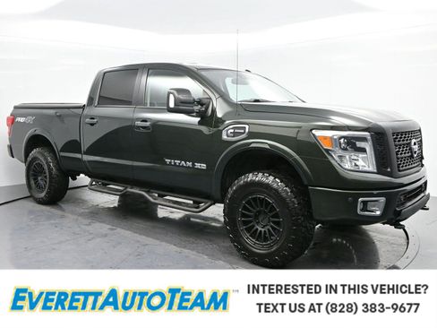 Used 2019 Nissan Titan PRO-4X w/ Pro-4x Convenience Package AWD/4WD image 1