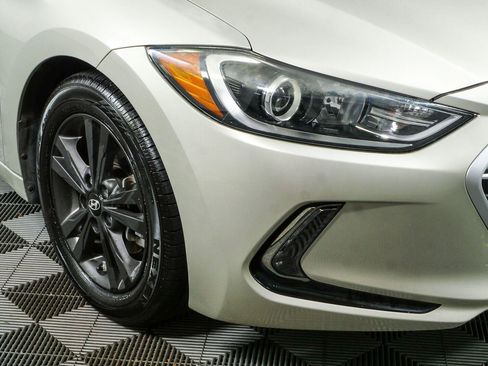 Used 2017 Hyundai Elantra Value Edition FWD image 34