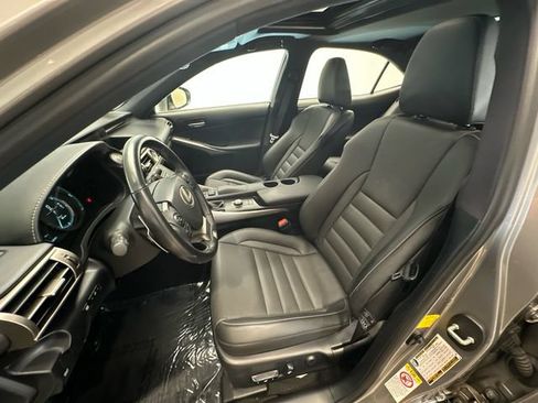 Used 2016 Lexus IS 350 RWD image 14