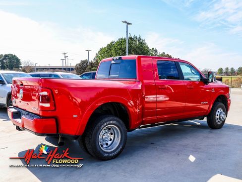 Used 2024 RAM 3500 Limited w/ Towing Technology Group image 11