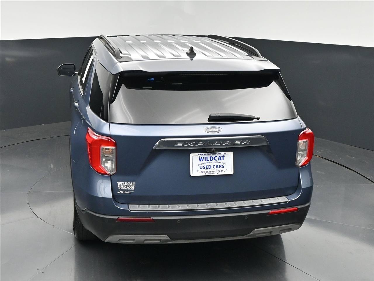 Used 2021 Ford Explorer XLT w/ Equipment Group 202A RWD image 25