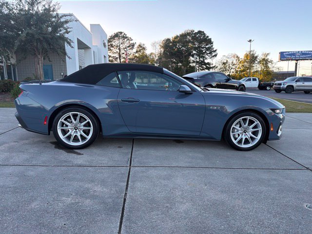 Used 2025 Ford Mustang GT Premium RWD image 8