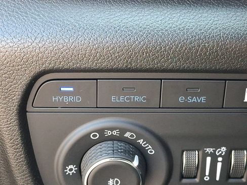 Used 2023 Jeep Grand Cherokee Overland AWD/4WD image 30