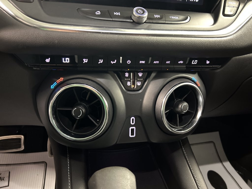 Used 2025 Chevrolet Blazer LT w/ Driver Confidence Package FWD image 19