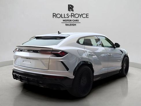Used 2021 Lamborghini Urus AWD/4WD image 4