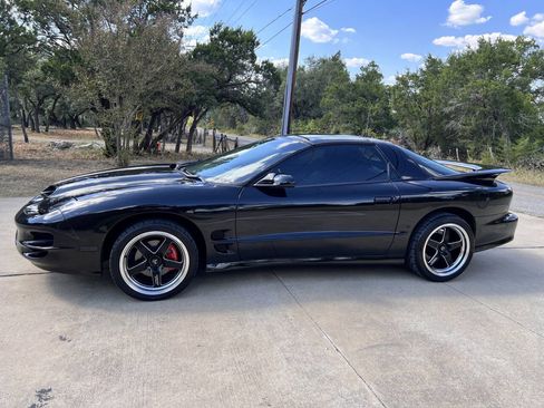 Used 2001 Pontiac Firebird Formula w/ Protection Group image 9