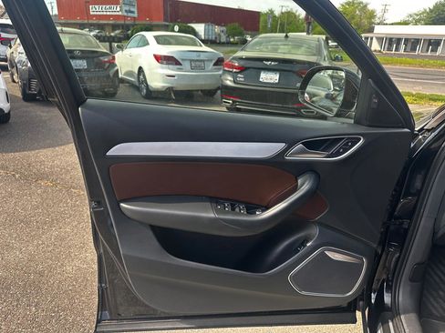 Used 2018 Audi Q3 2.0T Premium Plus w/ Premium Plus Package image 20