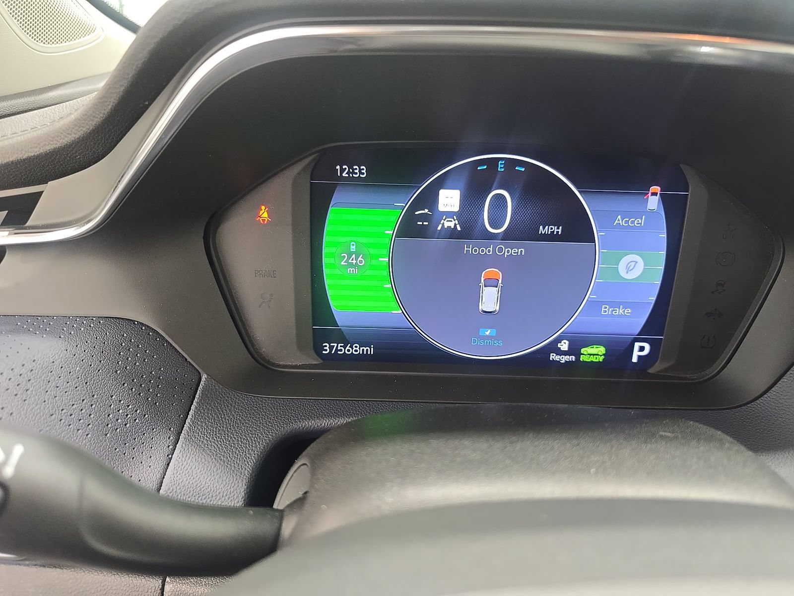 Used 2022 Chevrolet Bolt EUV Premier w/ Sun & Sound Package FWD image 8