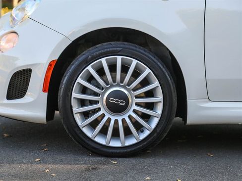 Used 2019 FIAT 500 Lounge FWD image 9