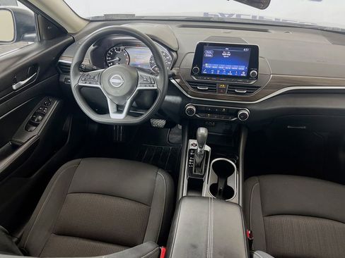 Used 2024 Nissan Altima 2.5 SV FWD image 26