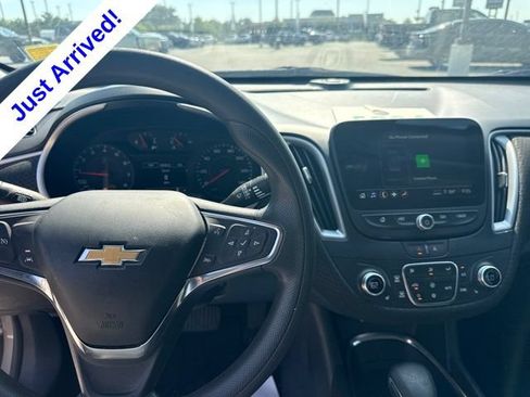 Used 2023 Chevrolet Malibu LT FWD image 10
