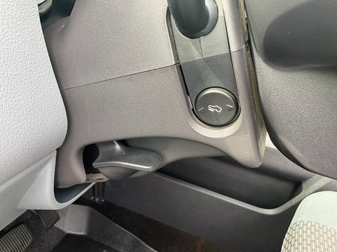 Used 2013 Ford F250 XLT w/ XLT Value Pkg image 38