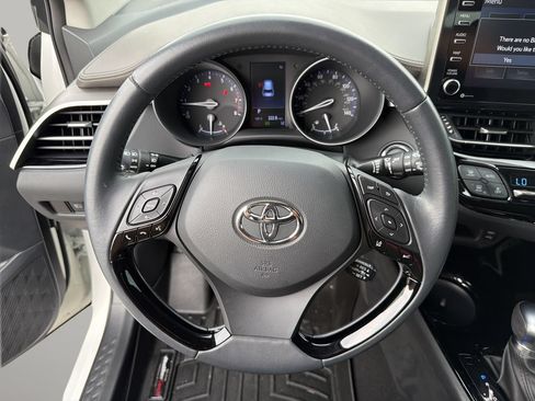 Used 2021 Toyota C-HR Limited FWD image 28