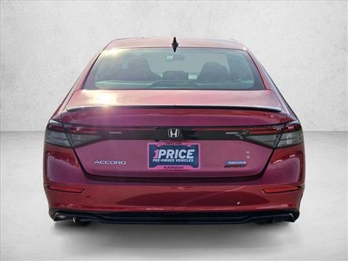 Used 2024 Honda Accord Sport image 7