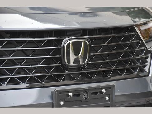 Used 2023 Honda Accord EX image 12