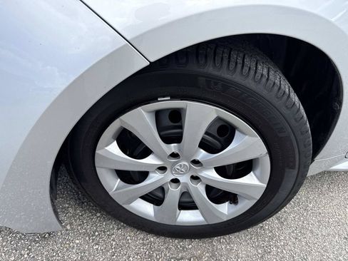 Used 2024 Toyota Corolla LE FWD image 10