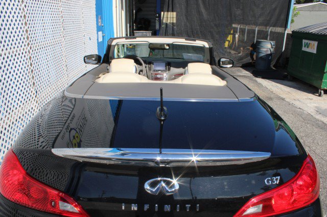 Used 2011 INFINITI G37 Convertible w/ Premium Pkg RWD image 10