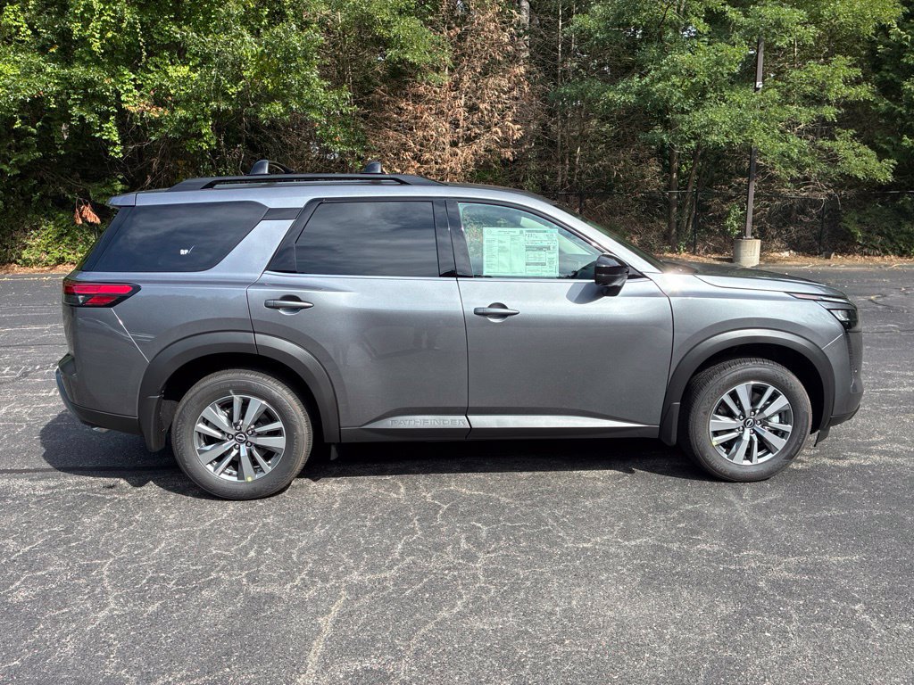 New 2026 Nissan Pathfinder SL AWD/4WD image 8