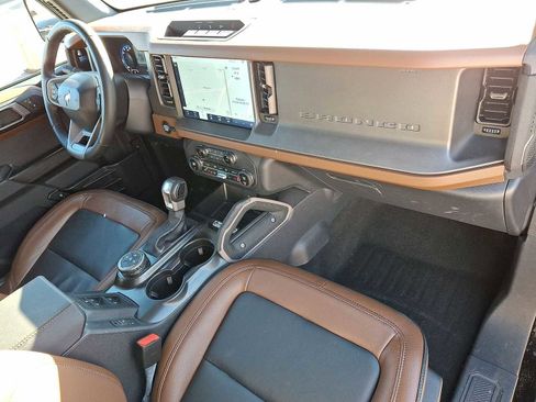 Used 2024 Ford Bronco Outer Banks image 33